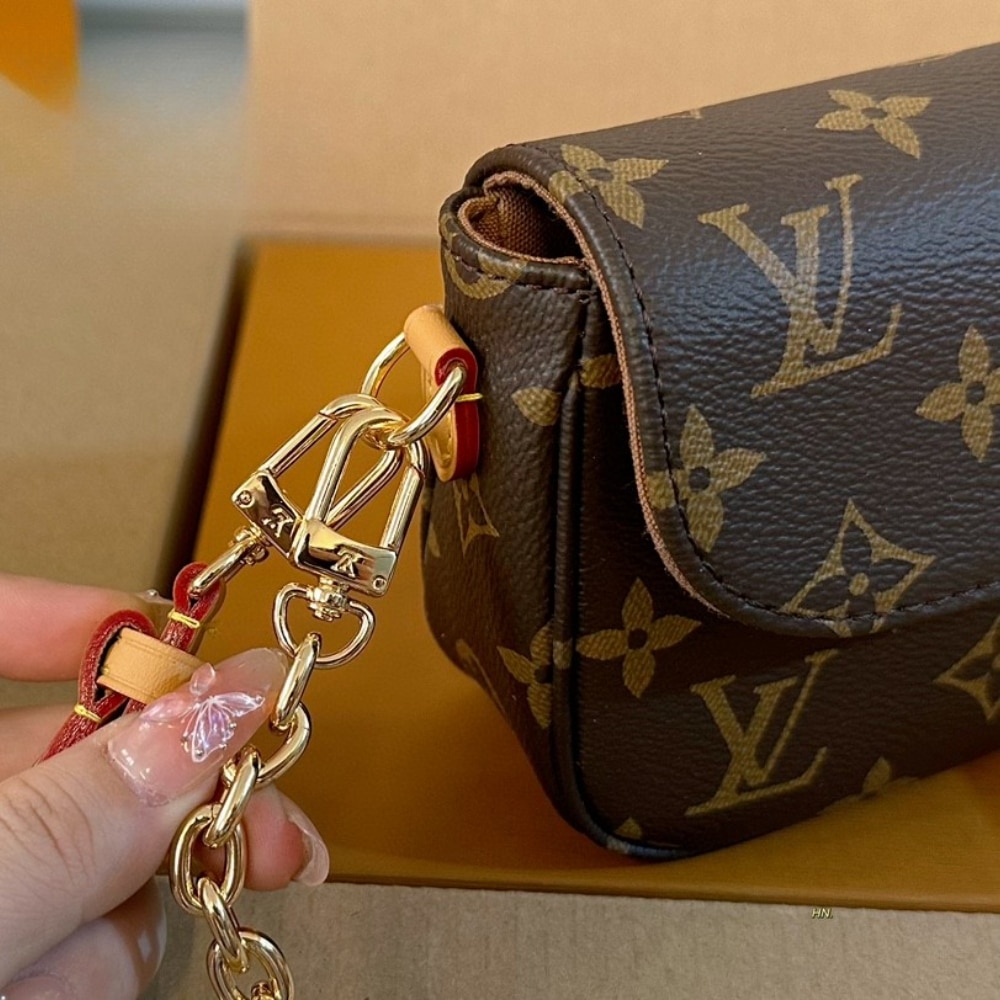 Louis Vuitton Ivy Bag Brown 22cm M81911