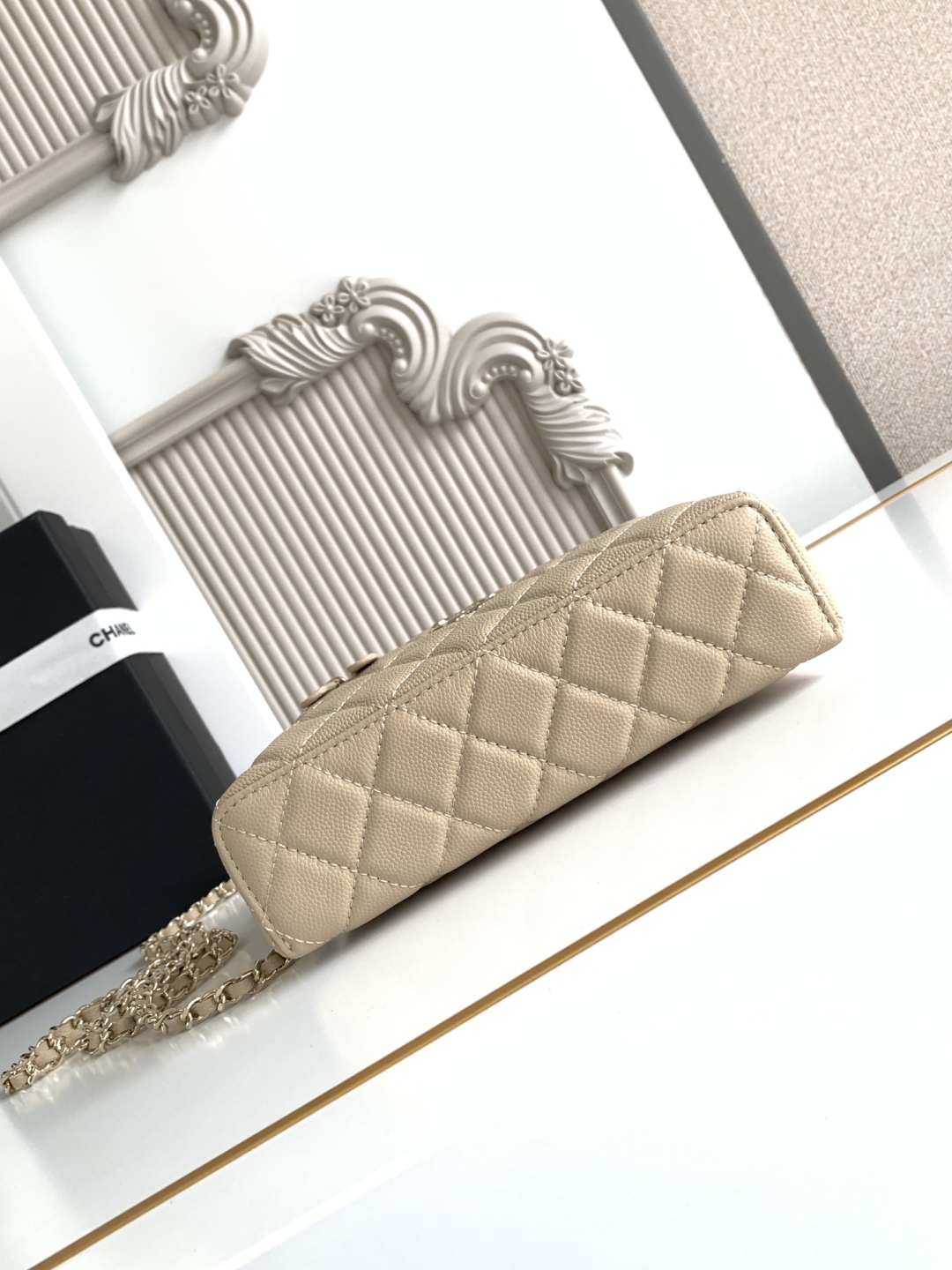 Chanel 25C Vanity Case Beige 20cm
