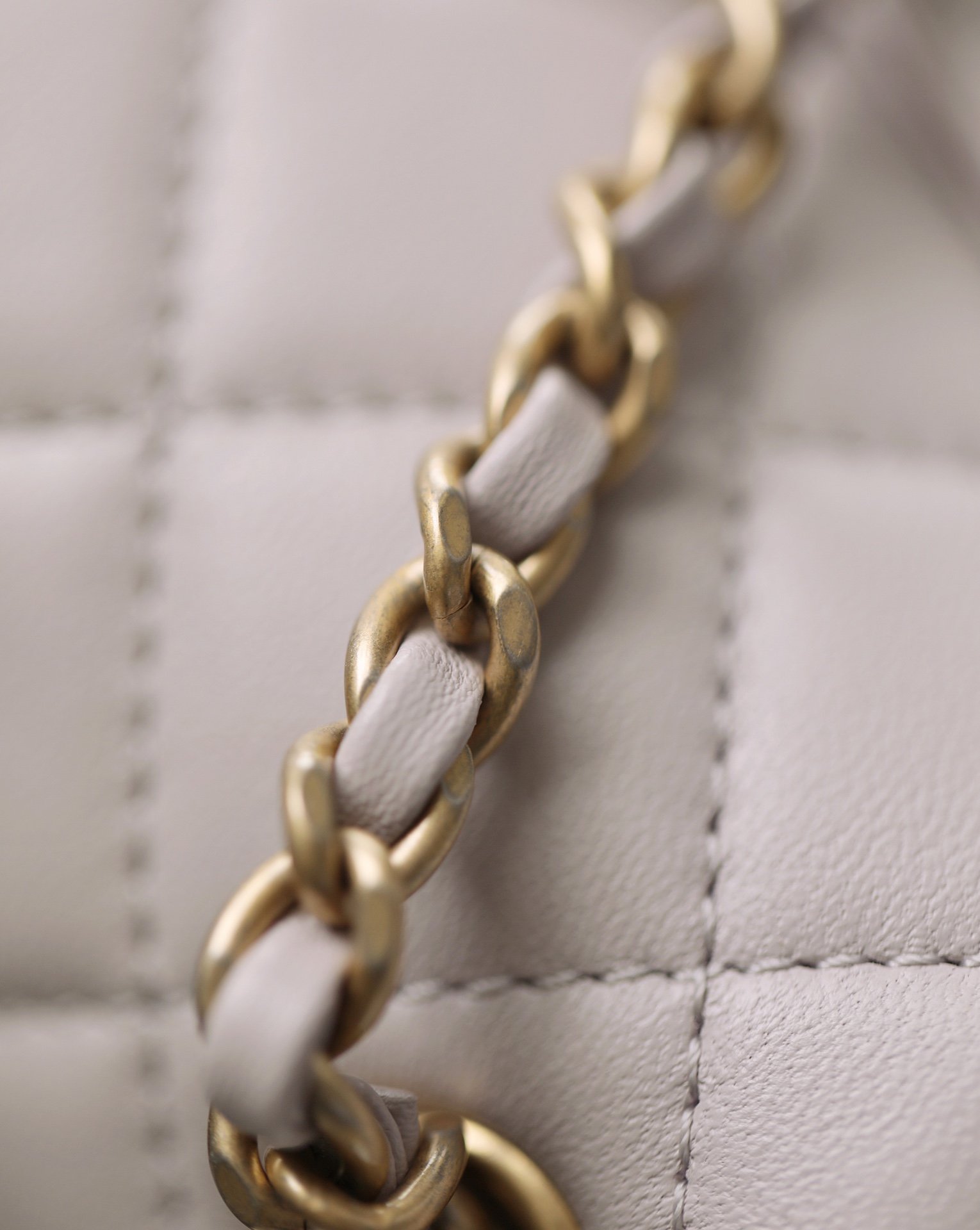 Chanel Quilted Mini Flap Bag Cream 18Cm/7in