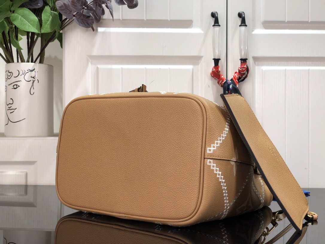 Louis Vuitton N Ono  Mm 26Cm Arizona Brown