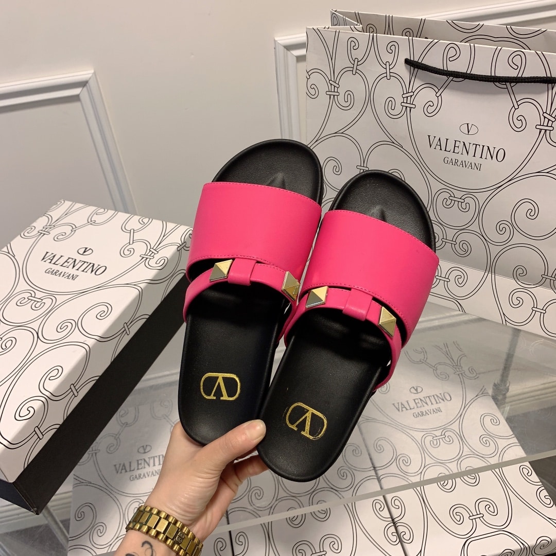 Valentino Rockstud Pink Slide Sandals