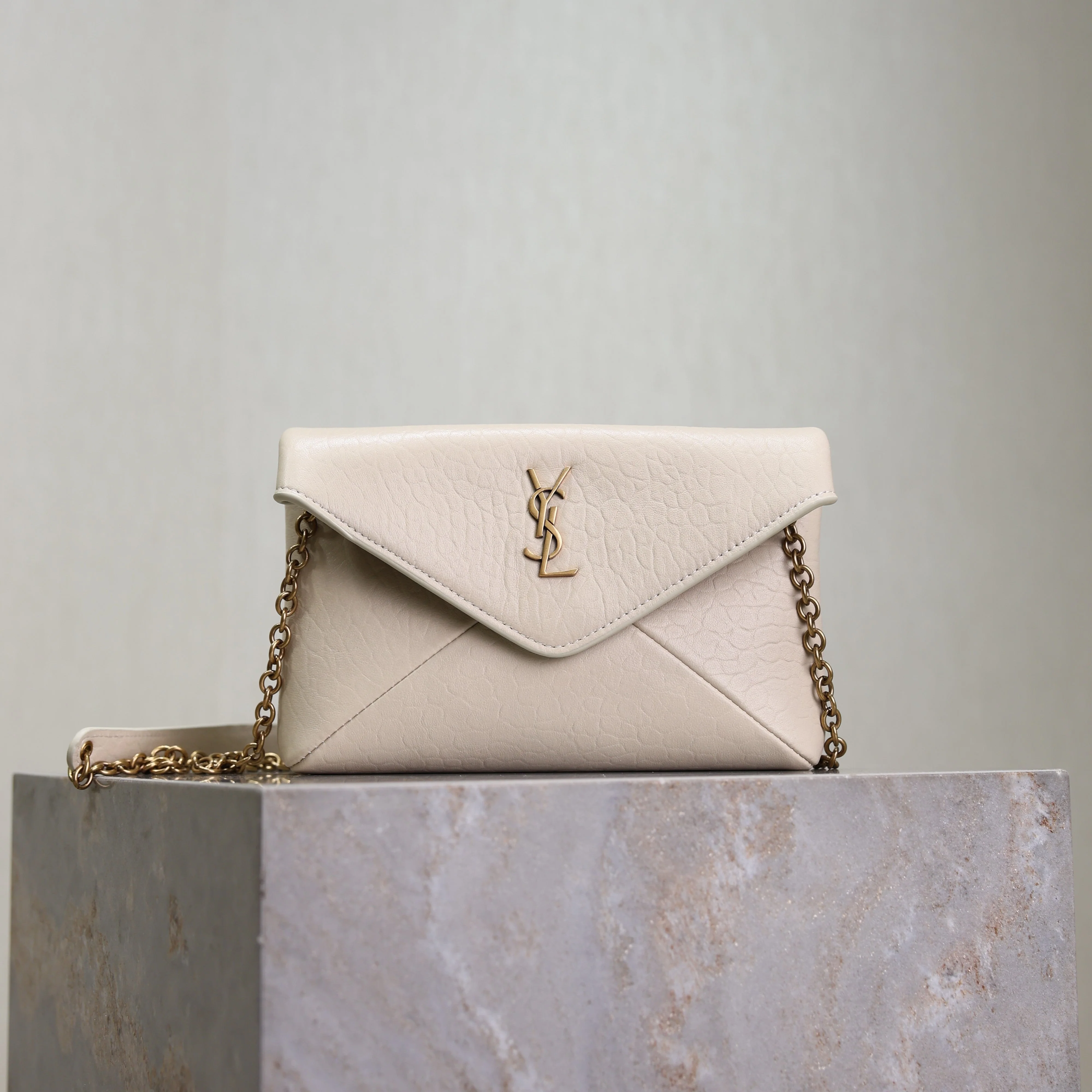 Calypso Bag 19cm White Elephant Leather