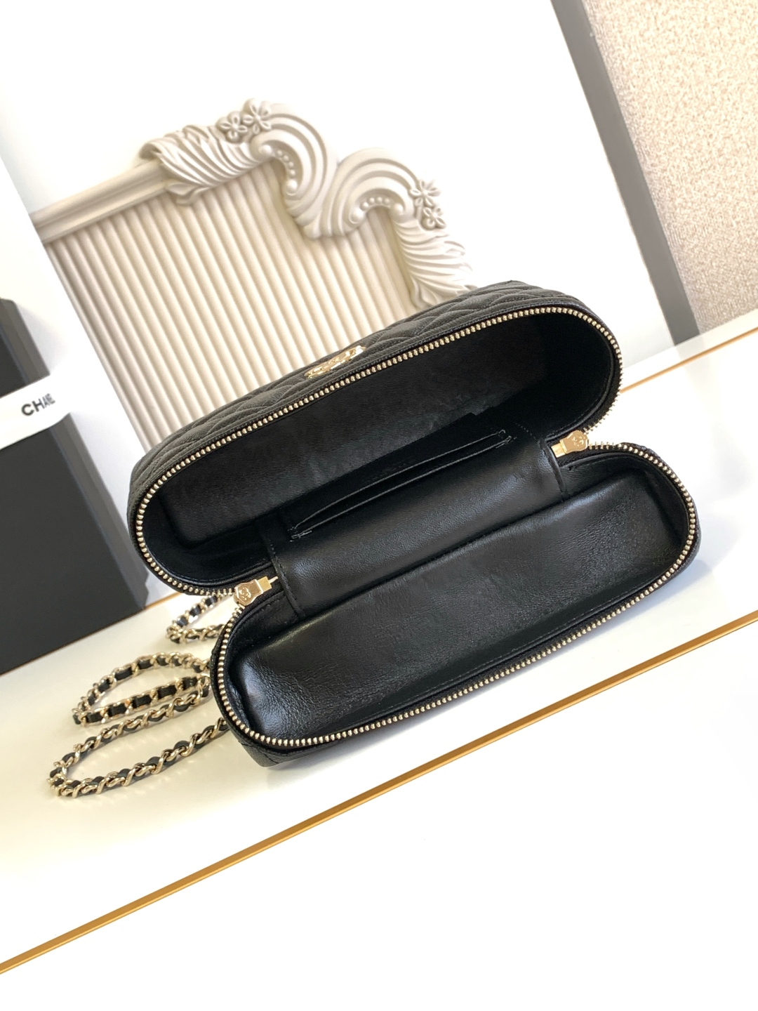 Chanel 25C Vanity Case Black 20cm