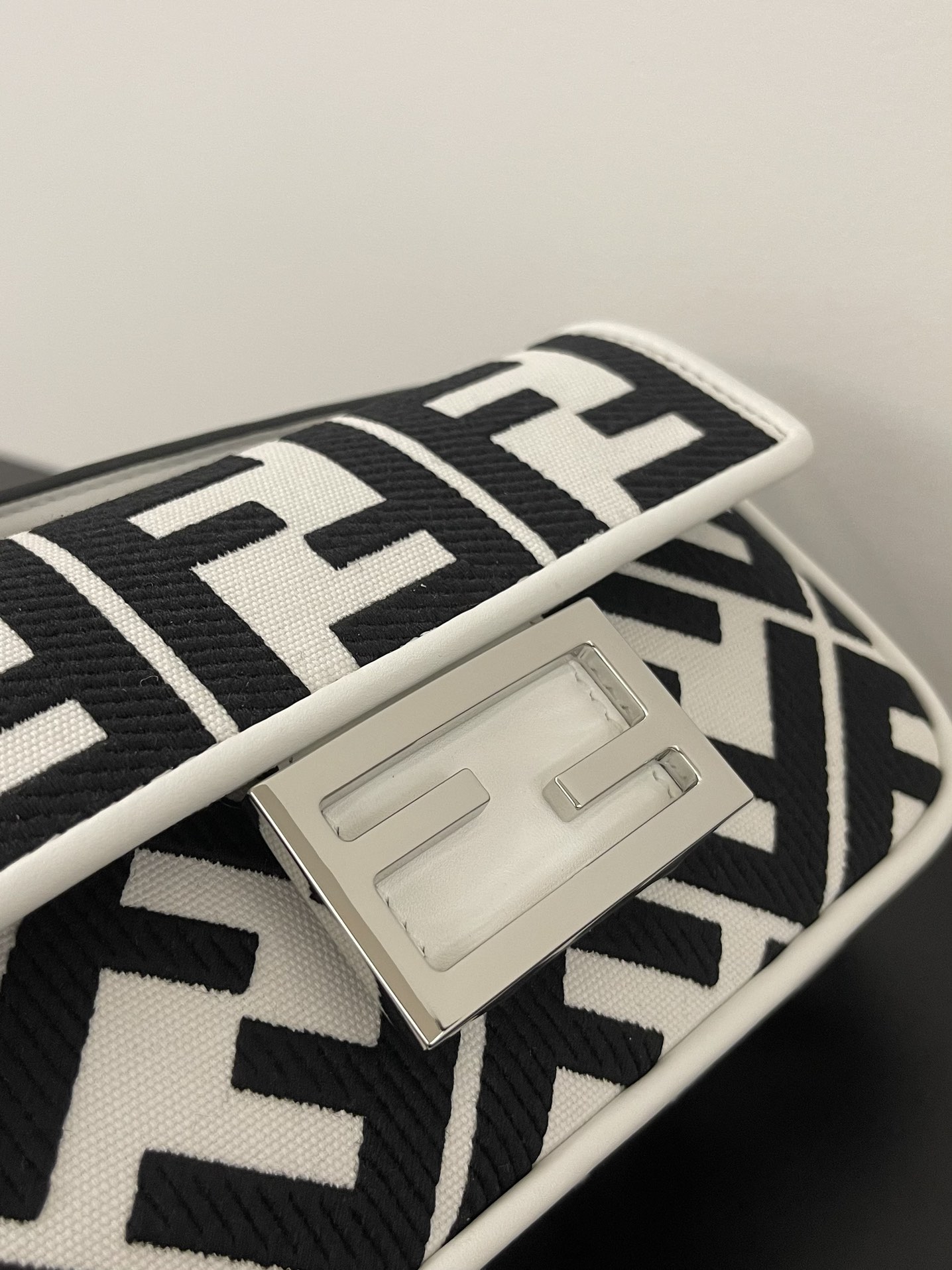 Fendi Baguette By Marc Jacobs In Black And White 19cm/ 7.5in
