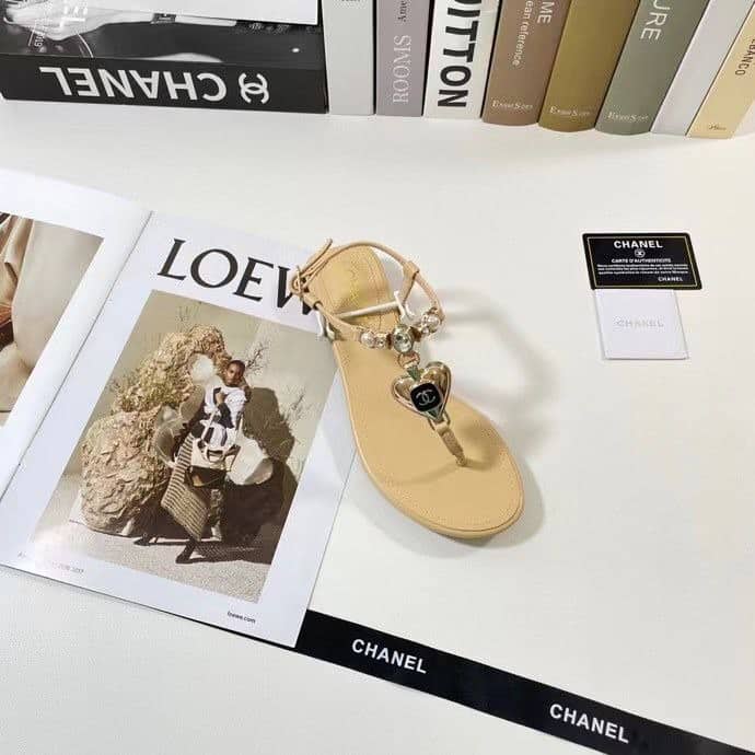 Chanel Shiny Pearl Crystal Cc Heart Thong Sandals Yellow G39674 X01000 0S083