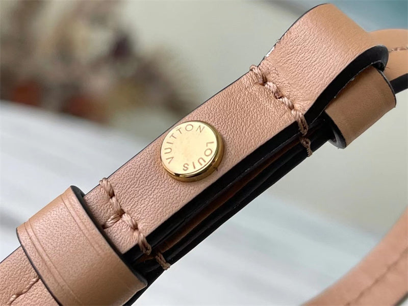 Louis Vuitton Easy Pouch On Strap 19Cm Beige