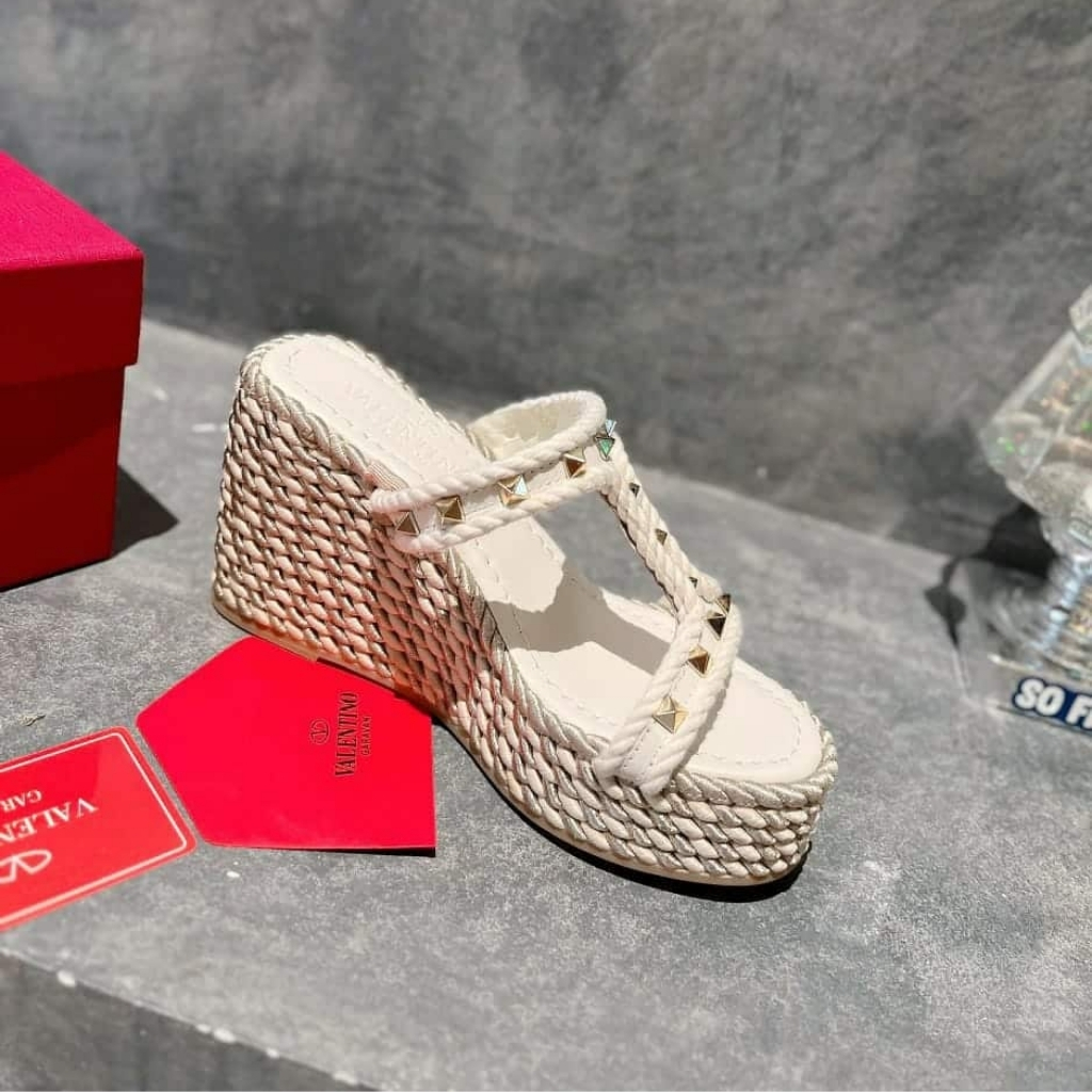 Valentino Rockstud Laminated Nappa Wedge Sandal Natural 4W2S0GI5DYM YBS