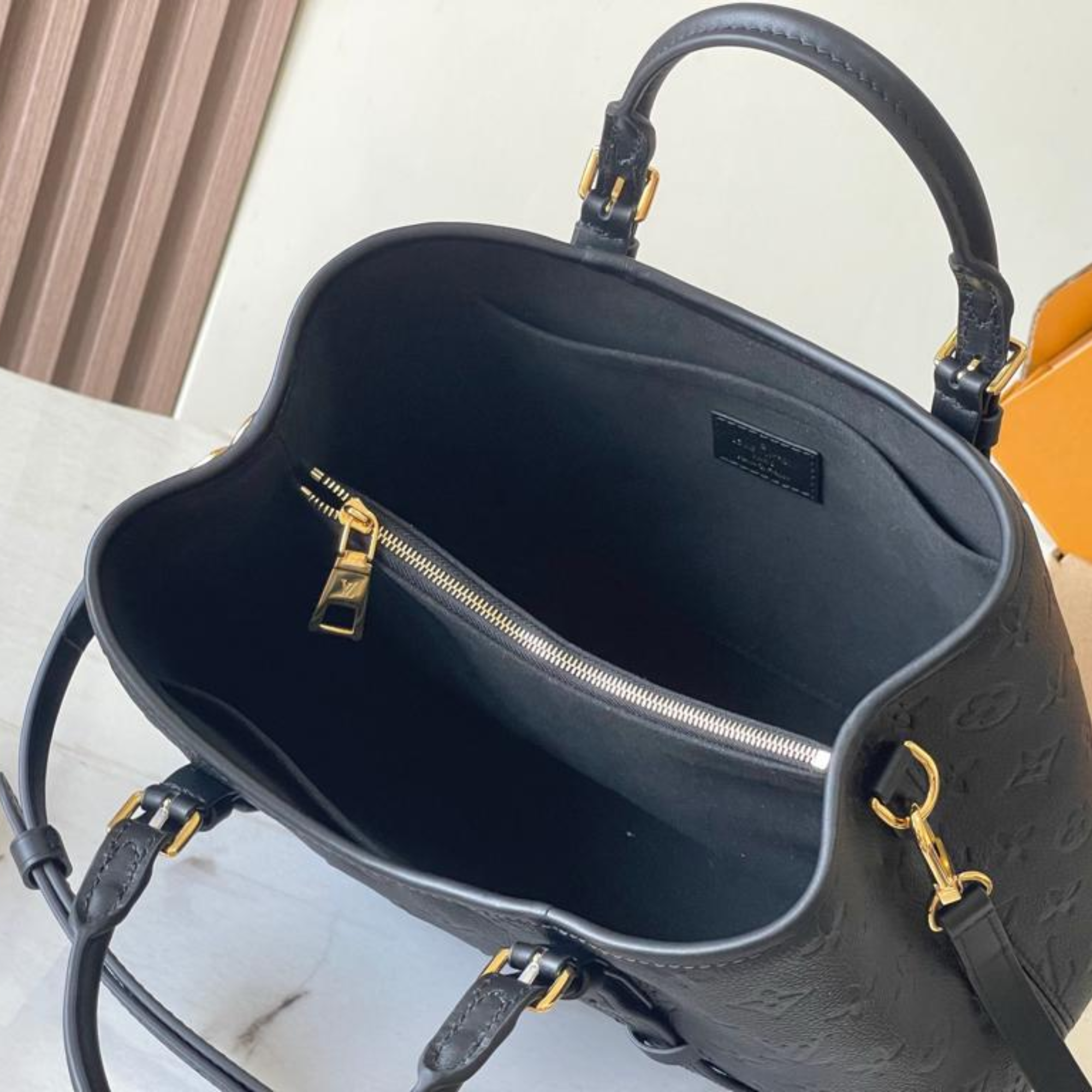 Louis Vuitton Babylone Tote Pm M11393