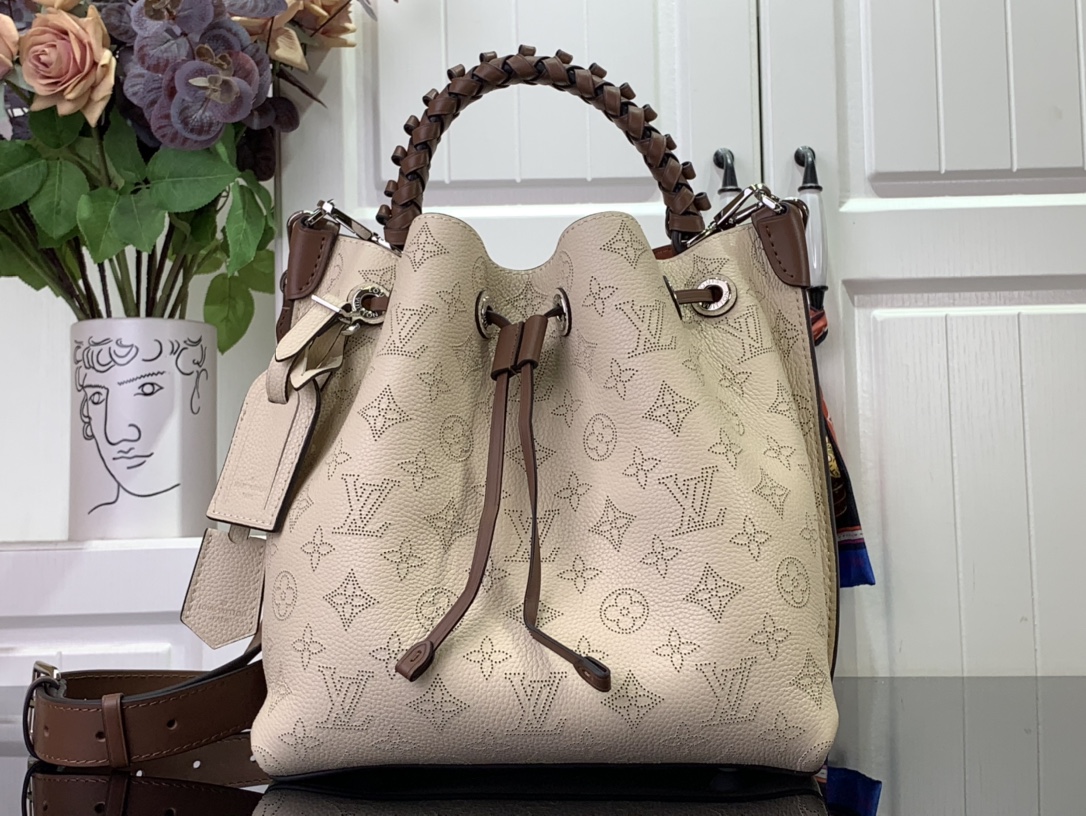 LV MURIA M55801
