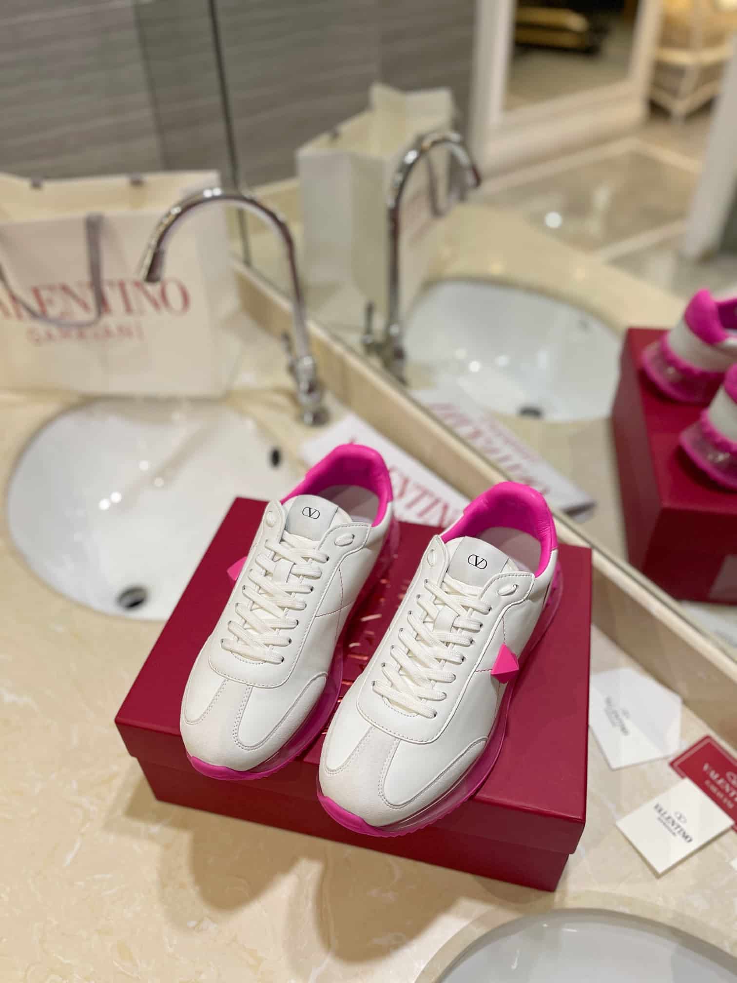 Valentino Garavani Stud Around Low Top Calfskin And Nappa Leather Sneaker Pink