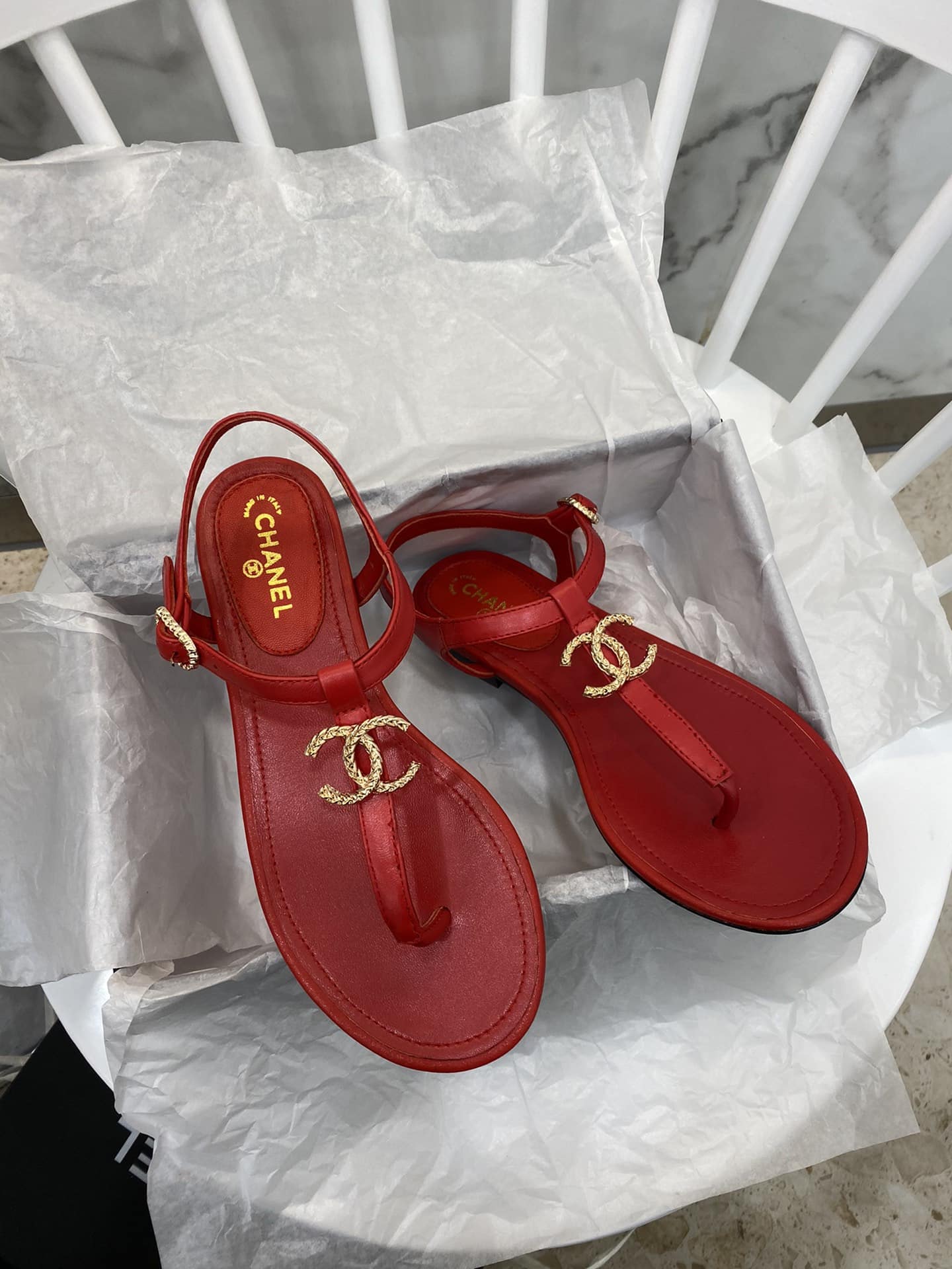 Chanel Gold Cc Logo Thong Sandals Wine Red