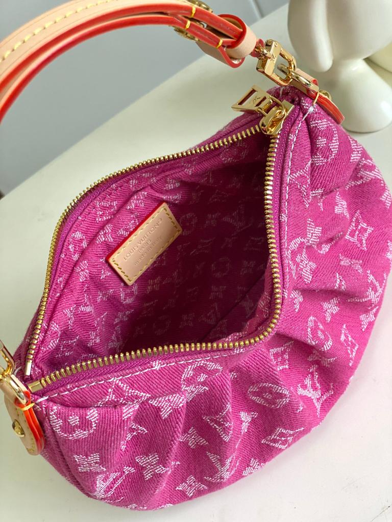 Louis Vuitton Pochette Valley Bag Fuchsia Denim 21cm M28327