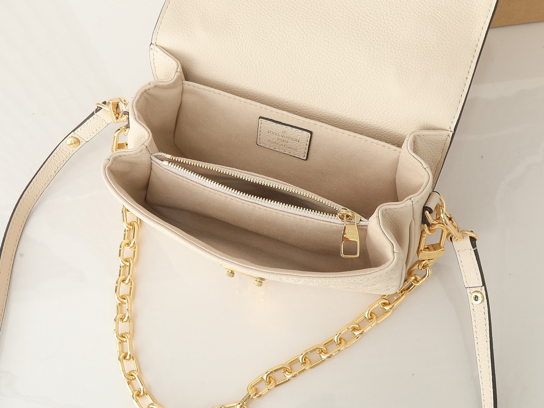 Louis Vuitton Pochette Métis East West Monogram Empreinte Leather – Women – Handbags Cream