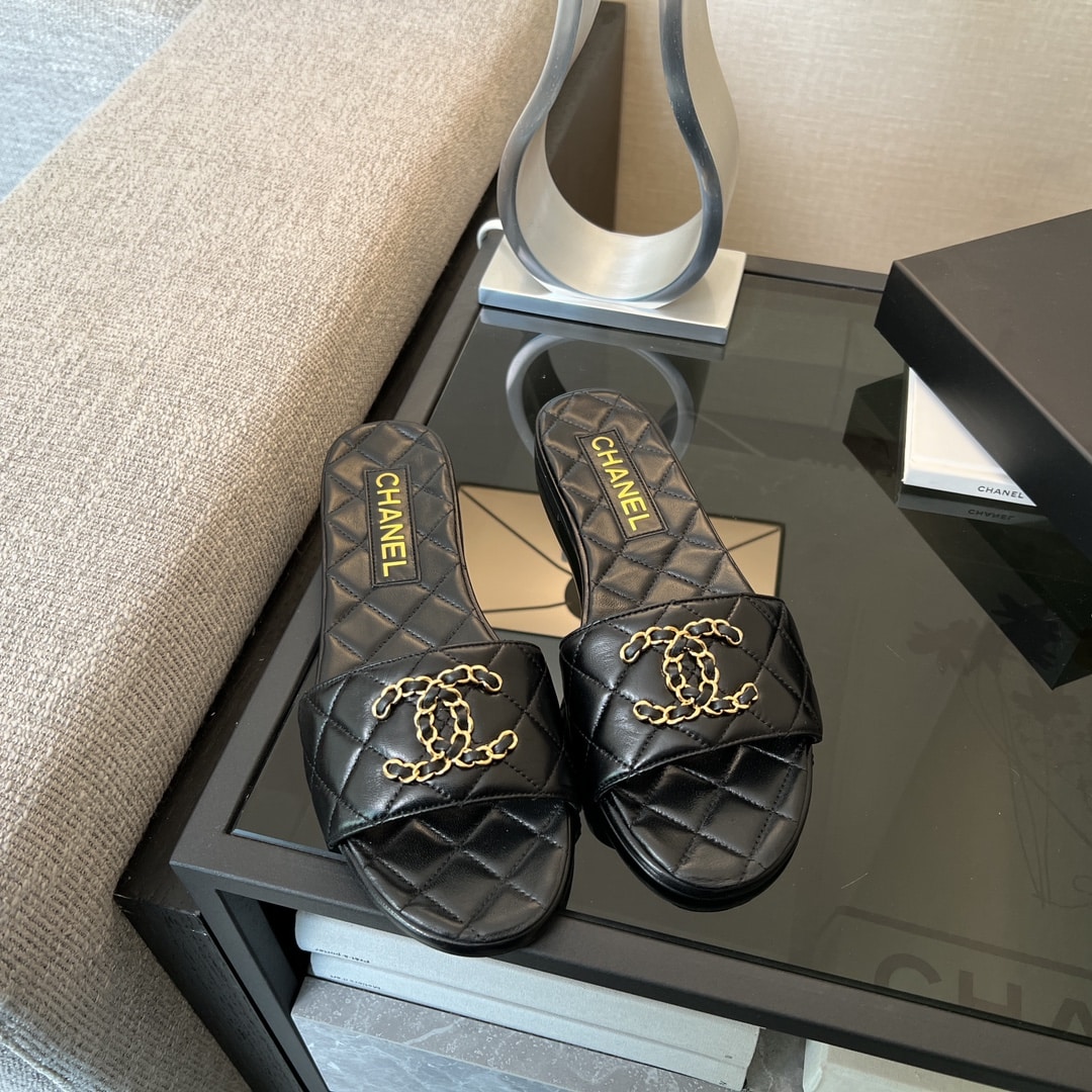 Chanel 23P Quilted Cc Chain Mule Sandal Black G39954 X56940 94305