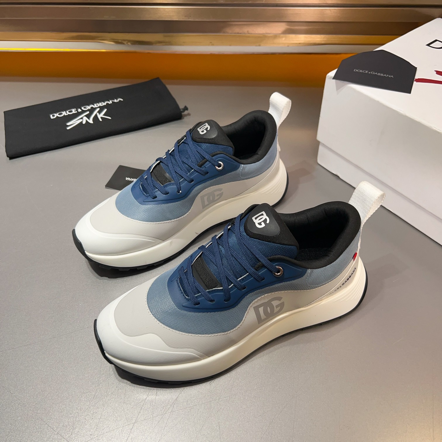 DOLCE & GABBANA Mixed-material sneakers
