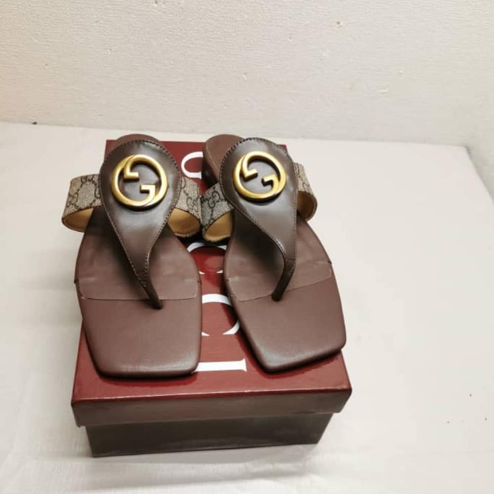 Gucci Women’S Blondie Thong Sandals Brown 752659 9I650 9769