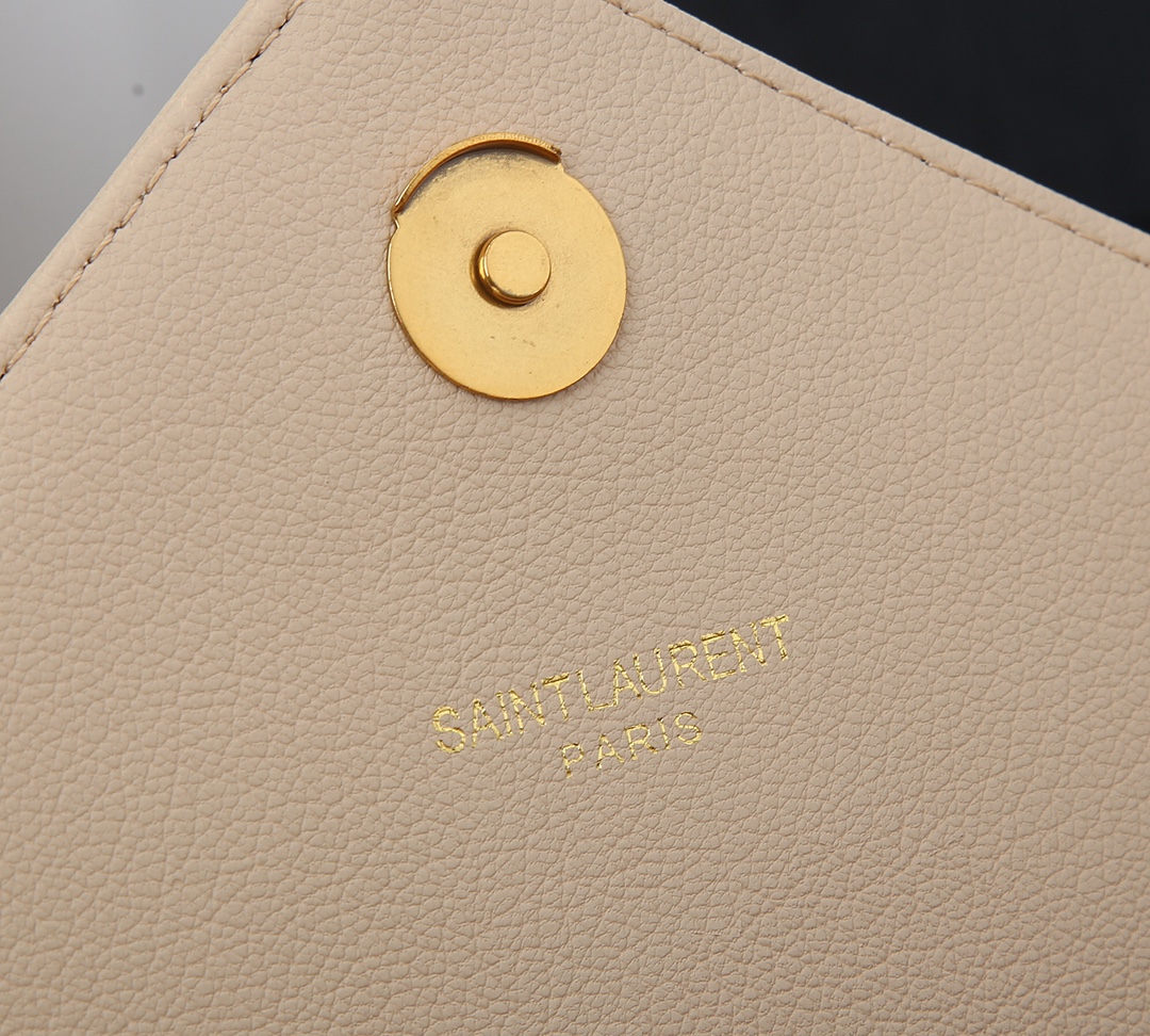 Saint Laurent Collège Medium Chain Bag In Quilted Leather Beige 24Cm