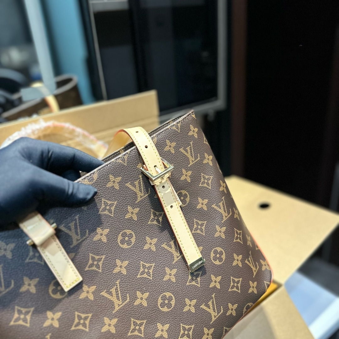 Louis Vuitton Piano Bag Monogram Canvas Brown 33Cm M12095