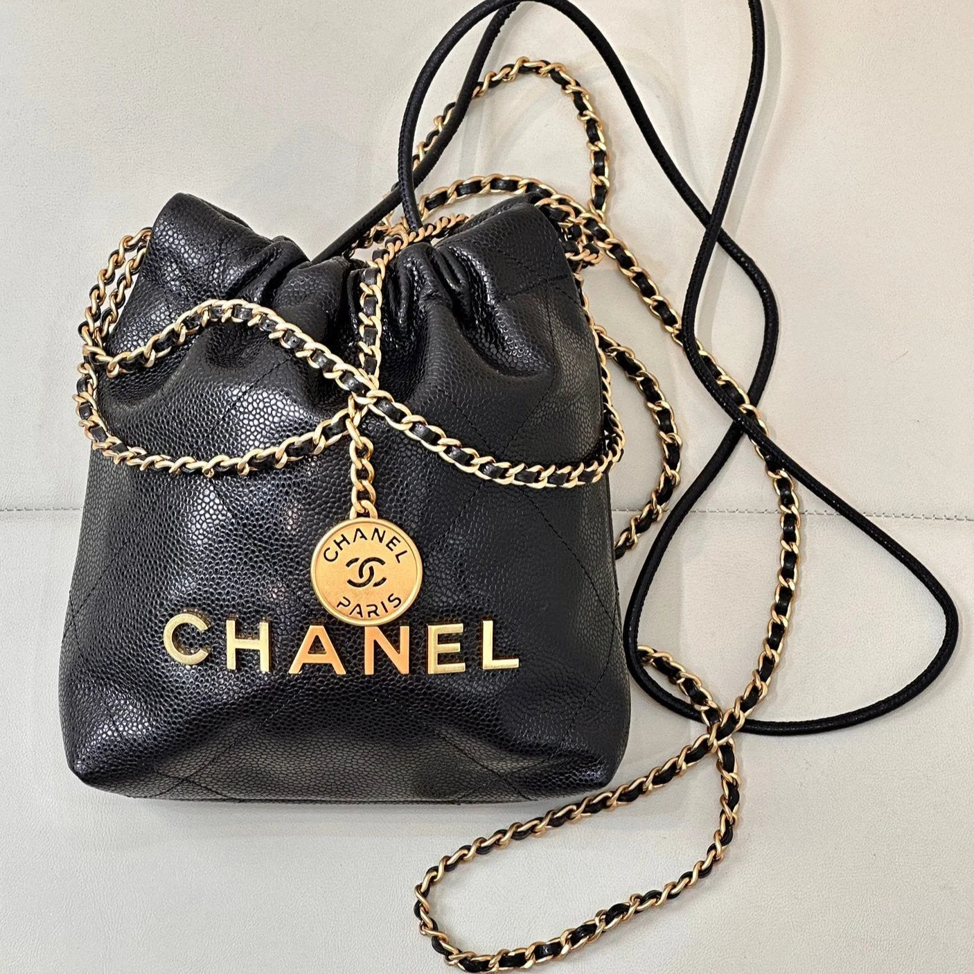 CC 22 Hobo Bag 19cm Black Grained Calfskin Gold Hardware