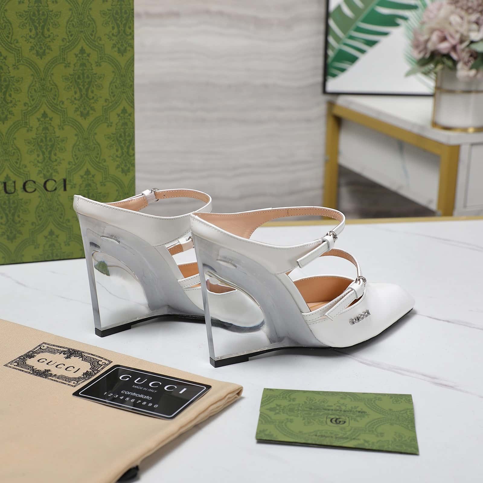 Gucci Women’S Wedge Mule White 827856 Clg00 9014