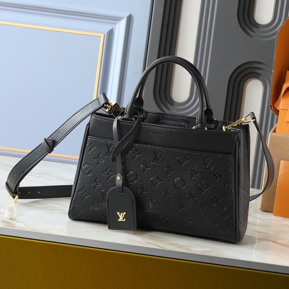 Louis Vuitton Avenue PM Black 30Cm M25577