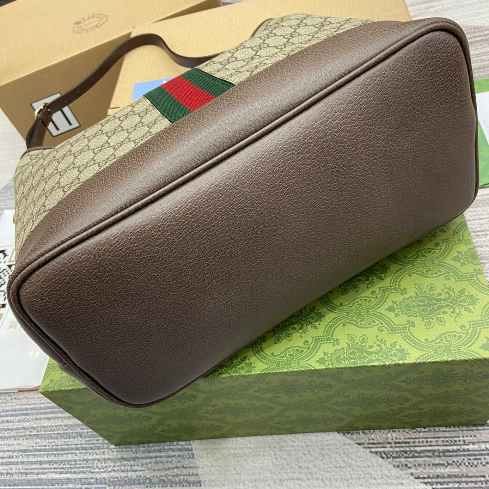 Gucci Ophidia GG Medium Shoulder Bag
