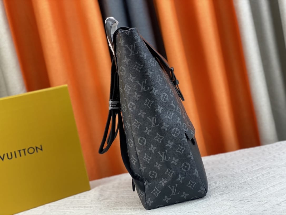 Louis Vuitton Saumur Backpack 42Cm