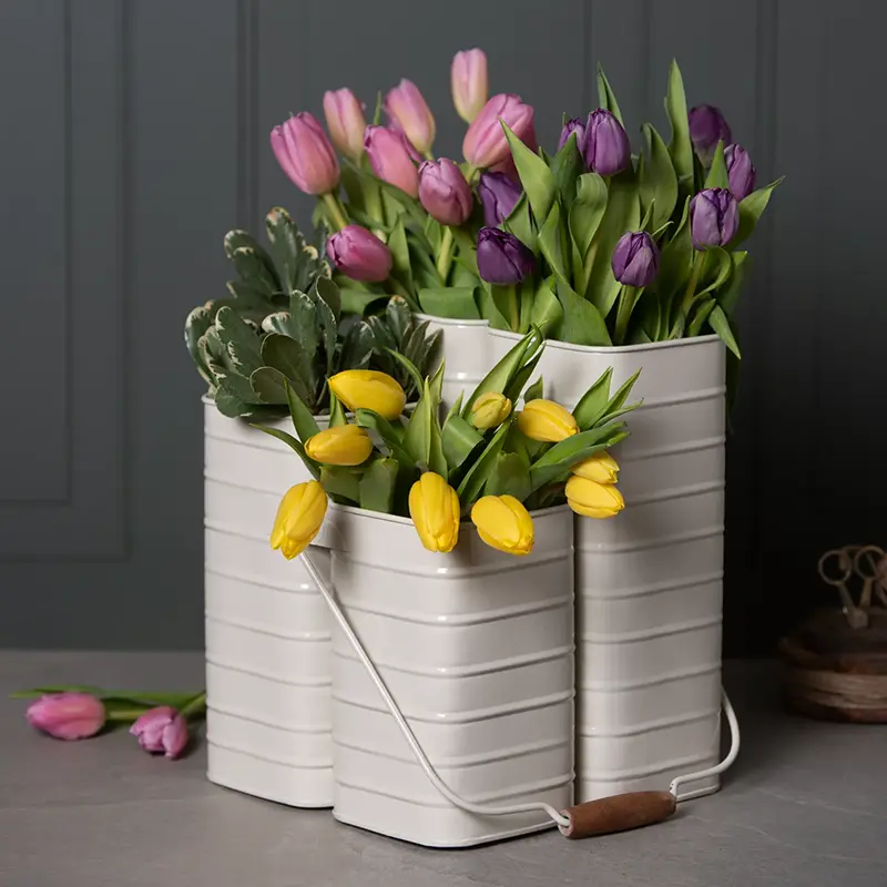 Cream Flower Caddy