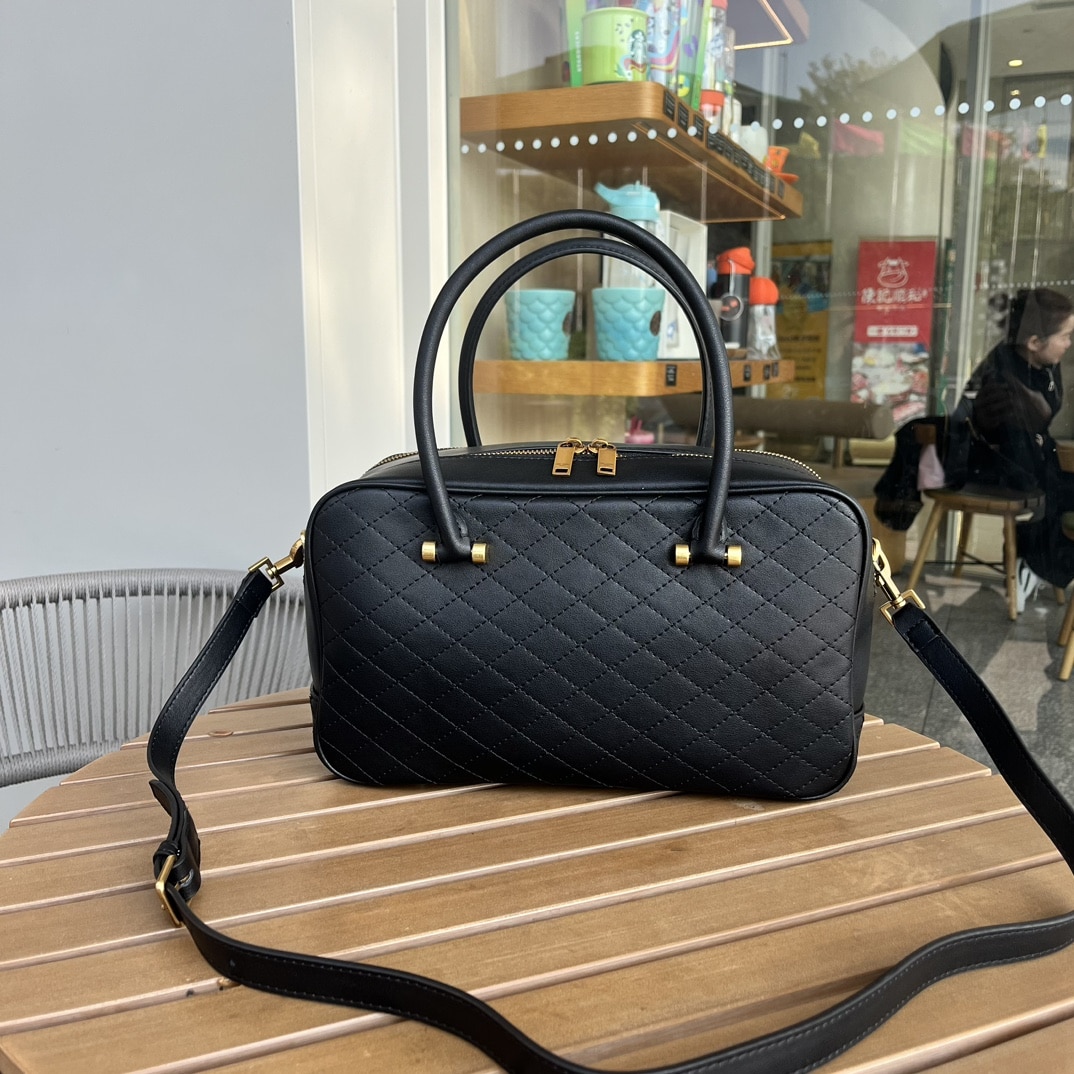 Saint Laurent Lyia Duffle In Quilted Black 31Cm