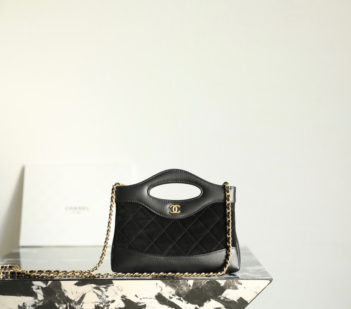 Chanel Crossbody Bag Black 20cm/ 7.9in