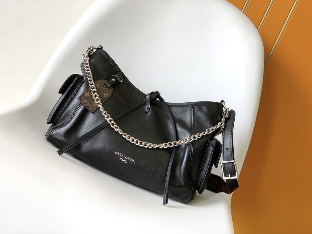 Louis Vuitton Carryall Cargo Pm H33 – Women – Handbags
