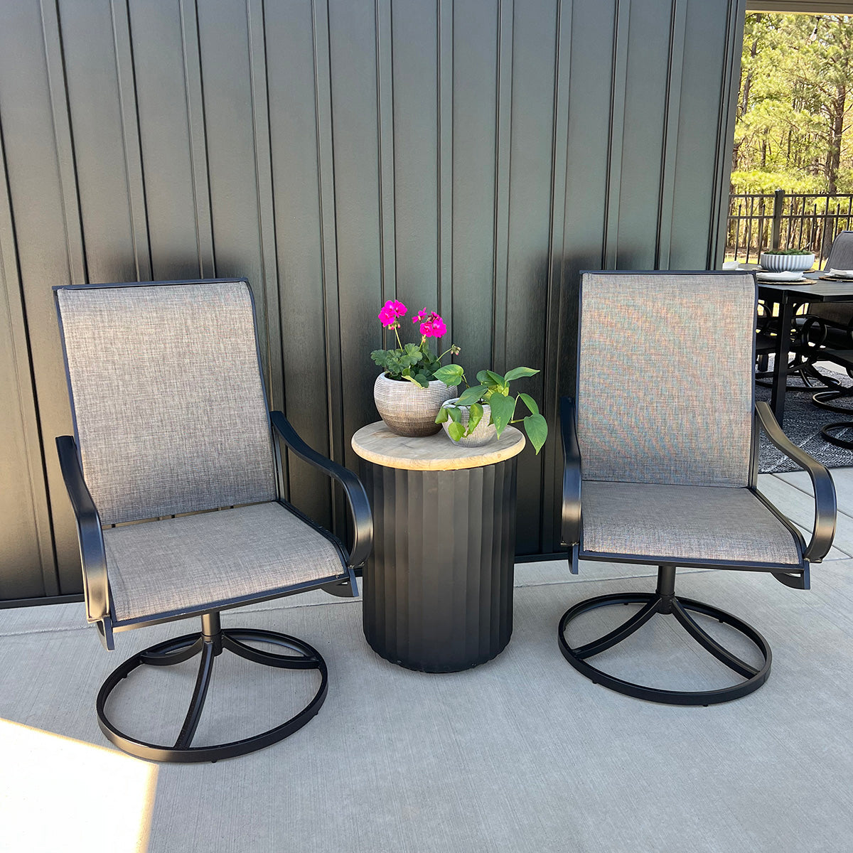 Outdoor Textilene Swivel Chairs with Black Frame 2-Piece Set