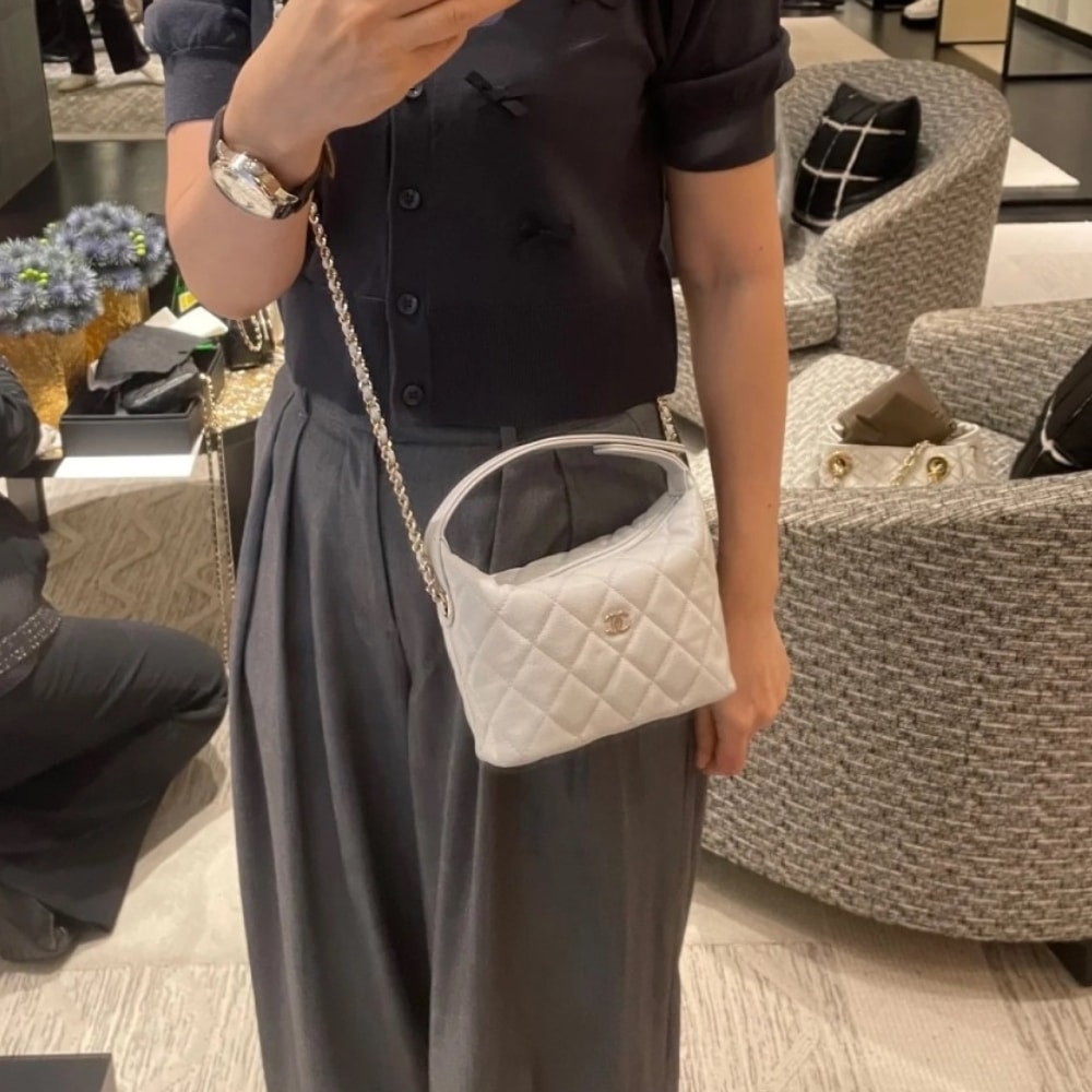 Chanel 25C Hobo Bag Caviar White 21cm/8.5in