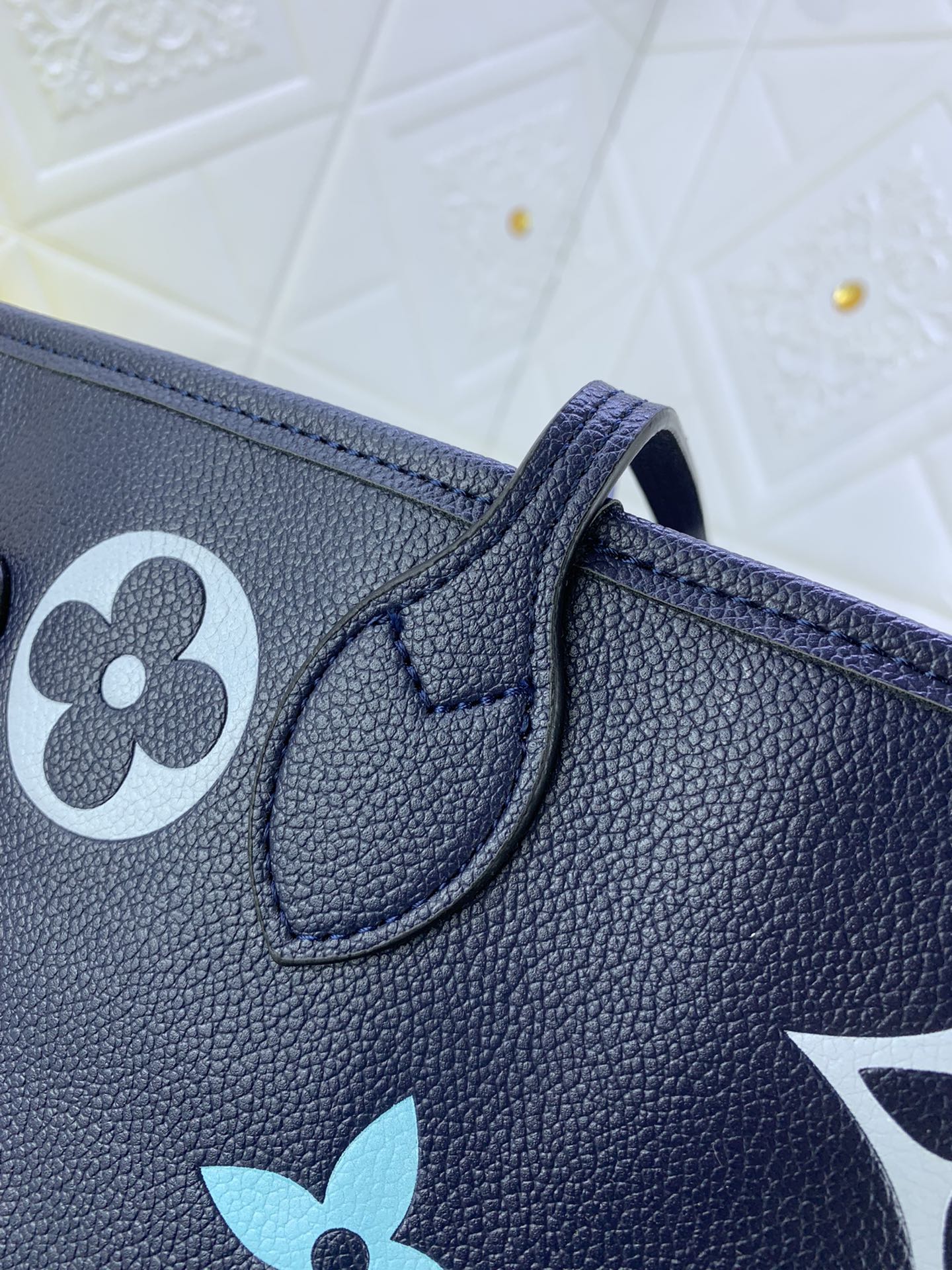 Louis Vuitton Neverfull MM Monogram Empreinte Blue 31Cm M46514