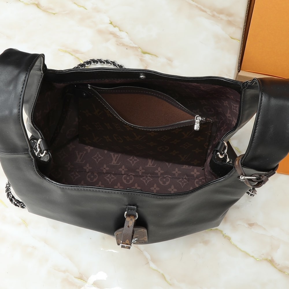 Louis Vuitton Atlantis Vibe MM Black 41Cm M11266
