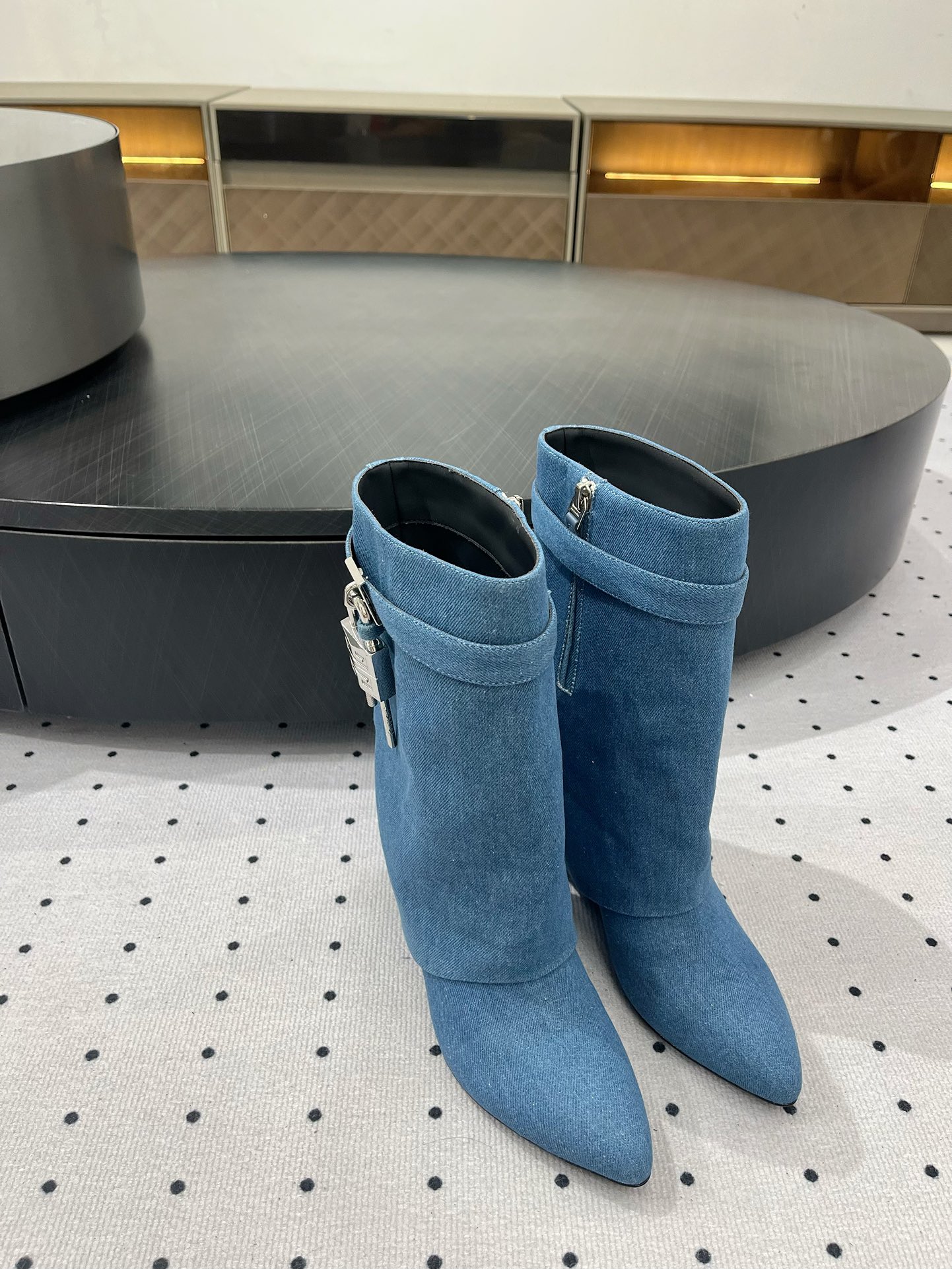 giv lockhead boots