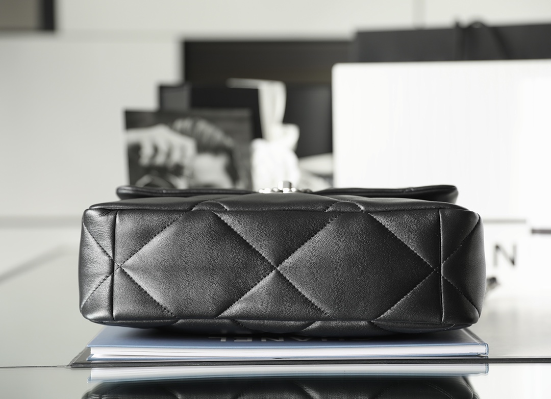 Chanel 19 Flap Bag Black 30cm