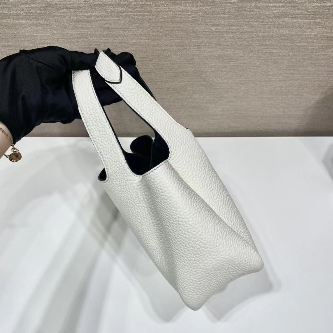 Prada Mini Leather Handbag White 18Cm