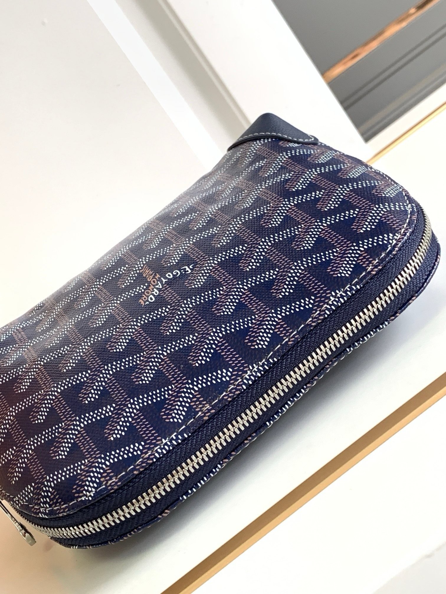 Goyard Vendôme Cosmetic Pouch 17cm Navy Goyardine Canvas And Calfskin Trim