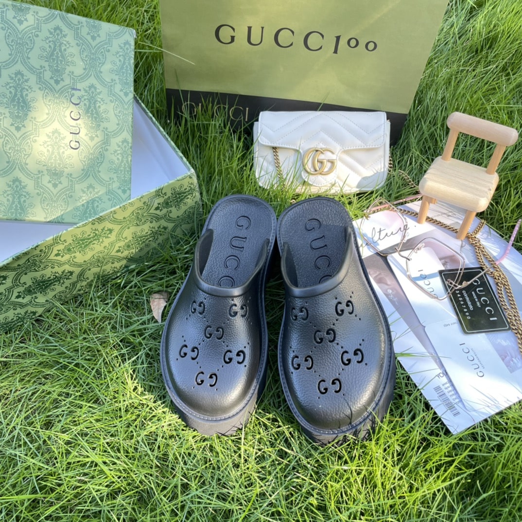 Gucci Men’S Slip On Sandal Black Gg Rubber 655517 Jfb00 1000