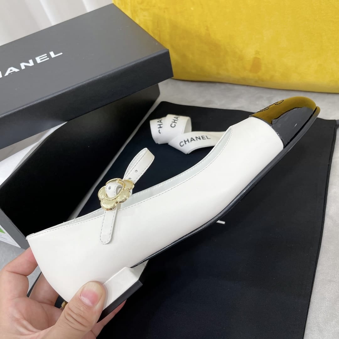 Chanel Mary Janes Black White