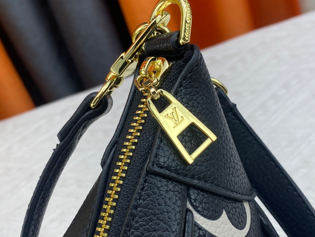Louis Vuitton Bagatelle Balck And White 22Cm M46301