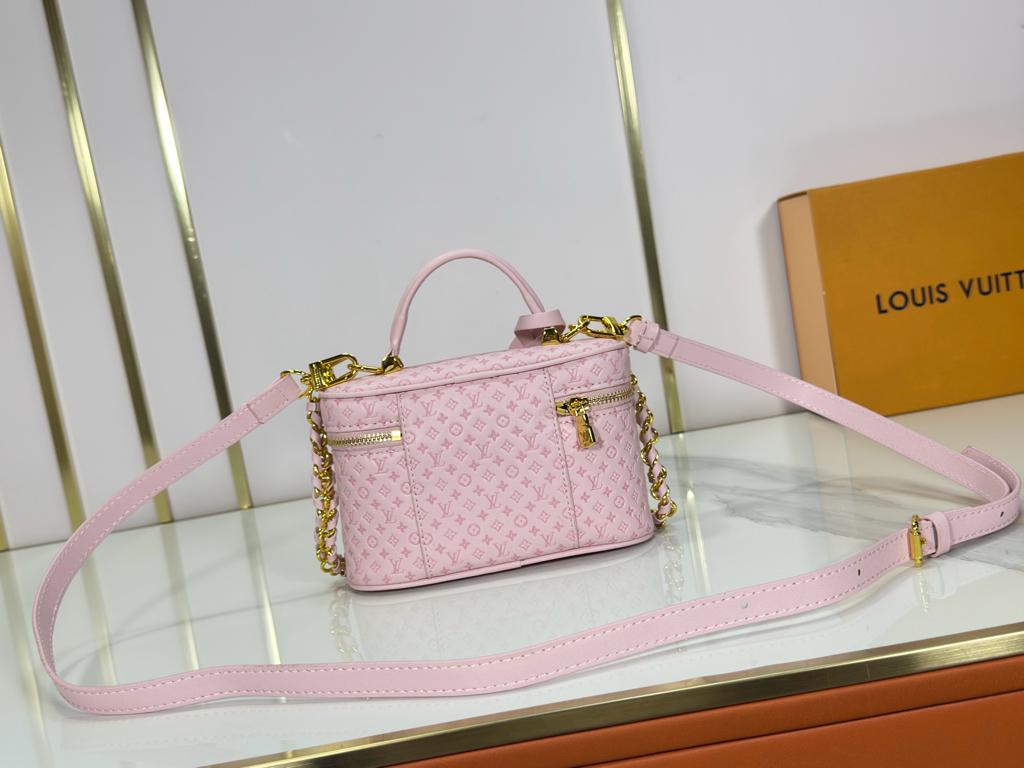 Louis Vuitton Vanity Chain Pouch Light Bliss Cream 19cm M29344