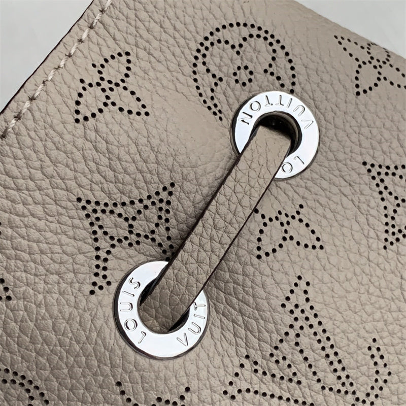 Louis Vuitton Bella 22Cm Grey