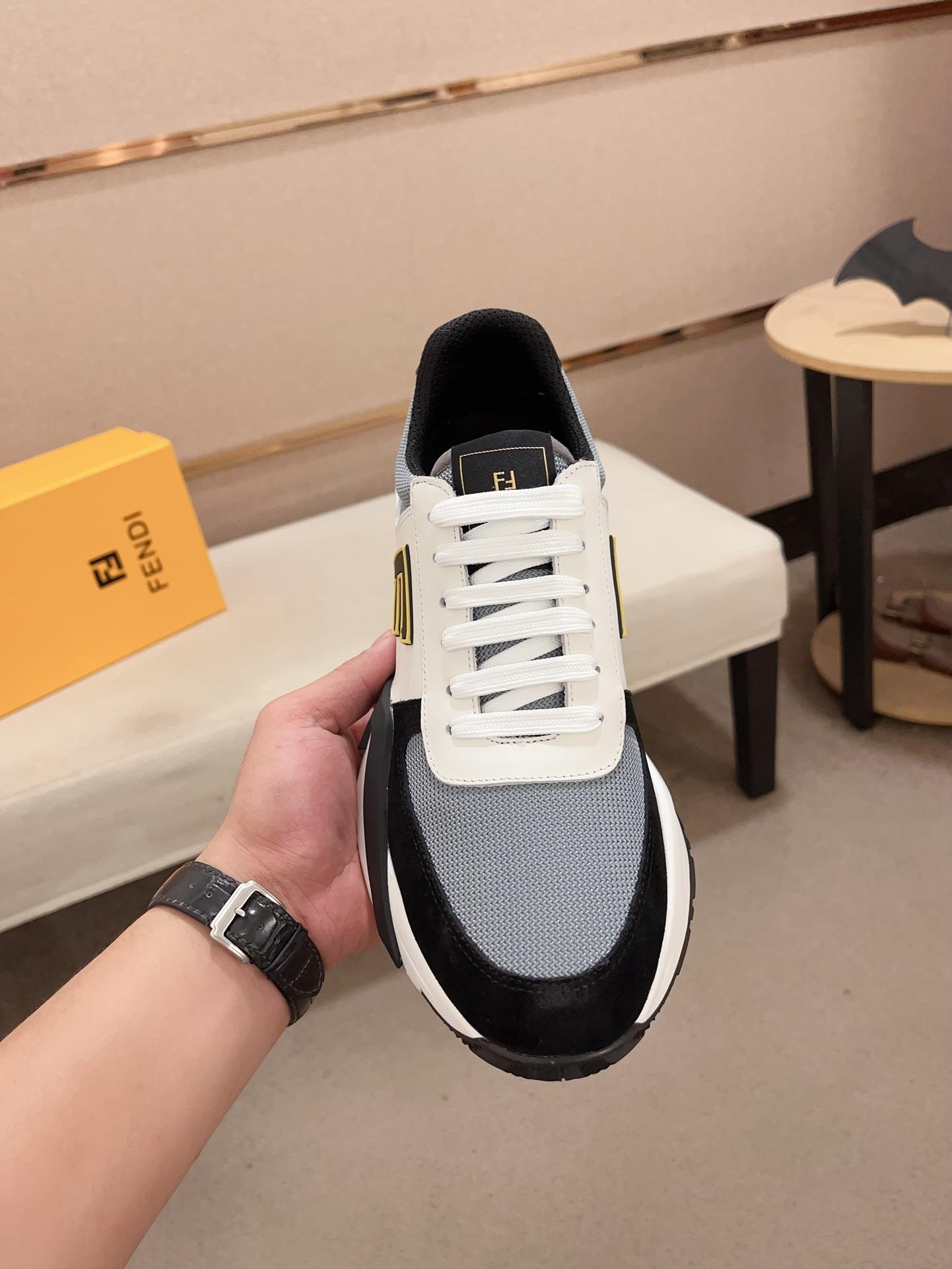 FENDI CASUAL SNEAKERS