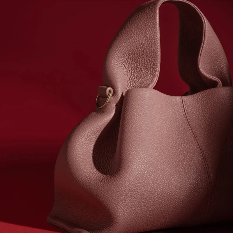 New commuting women's single shoulder cloud bag, niche retro high-end leather single shoulder crossbody bag