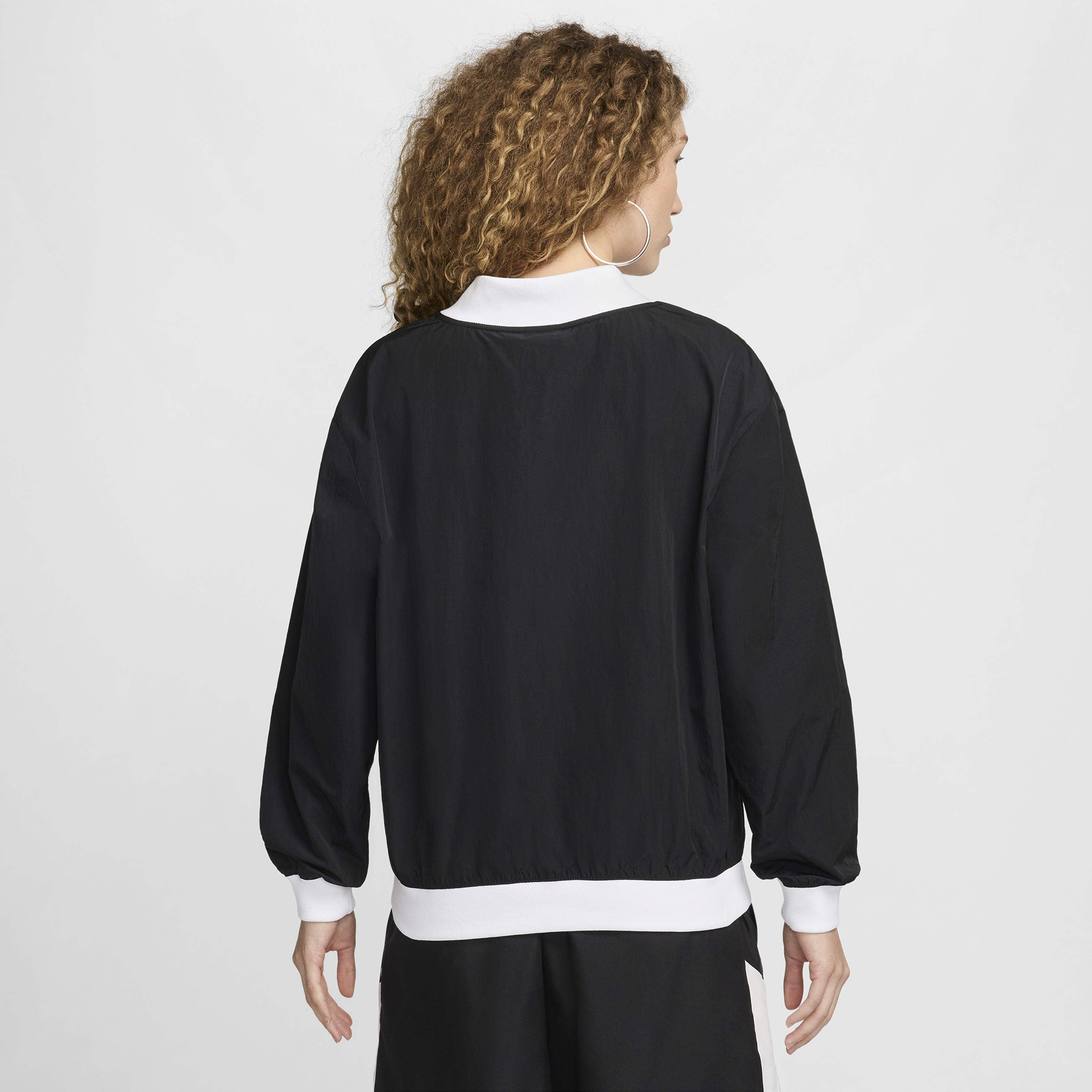 Nike NSW Essential Woven Long Sleeve V-Neck Crew