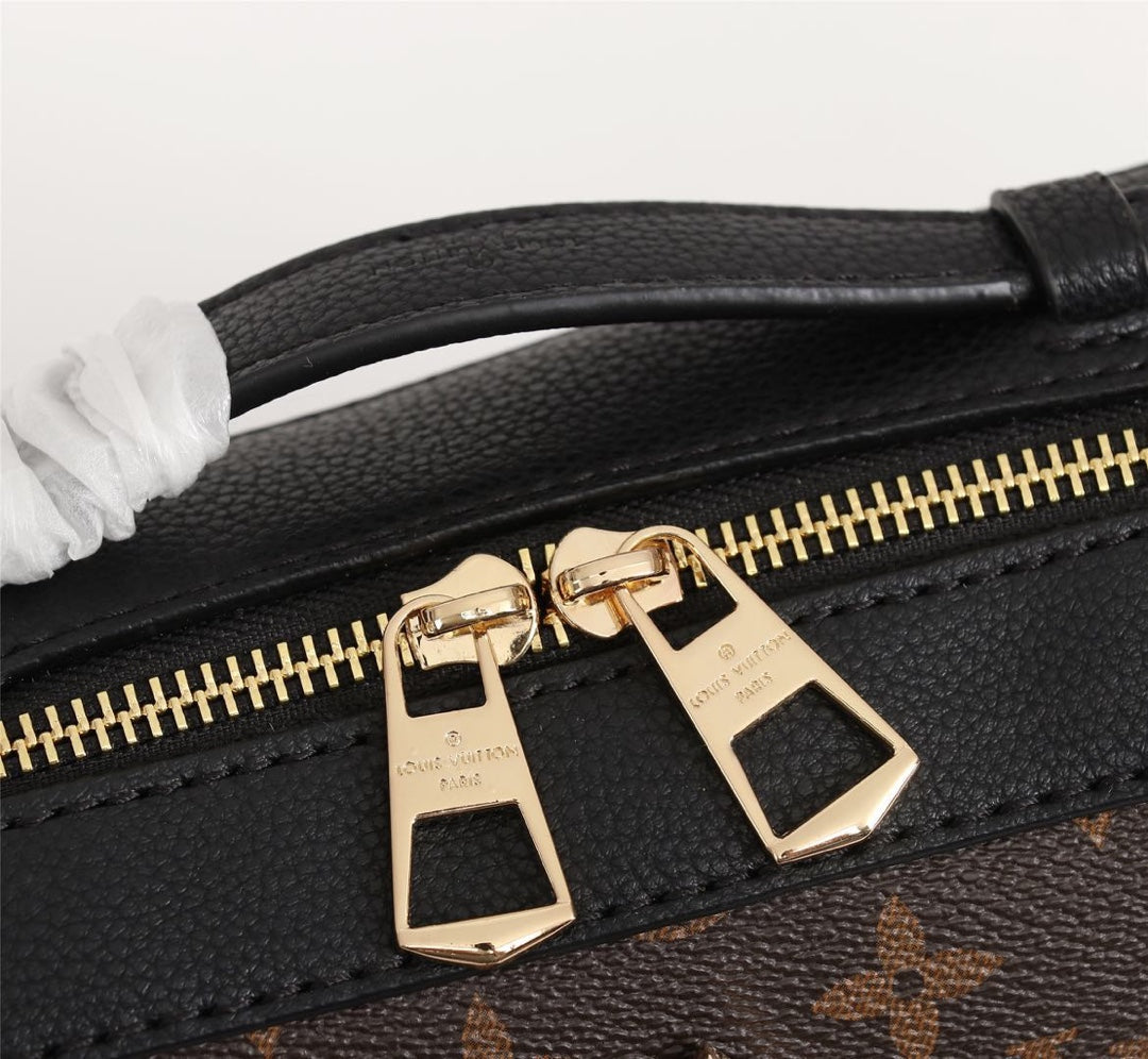 Louis Vuitton Saintong Monogram Canvas Black 22Cm