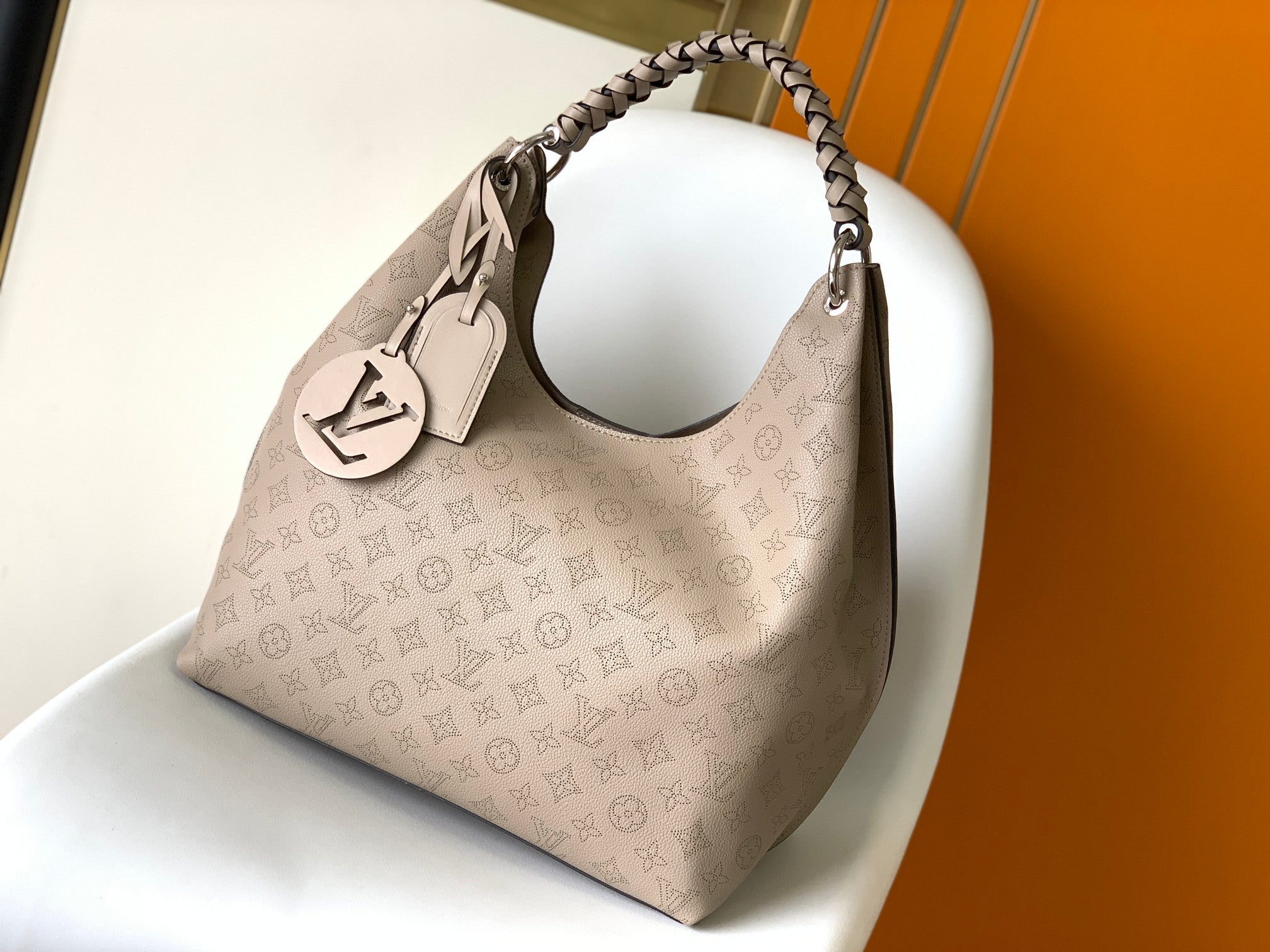 Louis Vuitton Carmel 40Cm Galet Gray