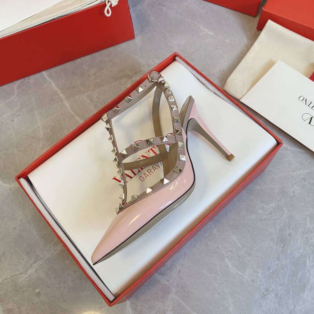 Valentino Garavani Patent Rockstud Caged Pump Pink